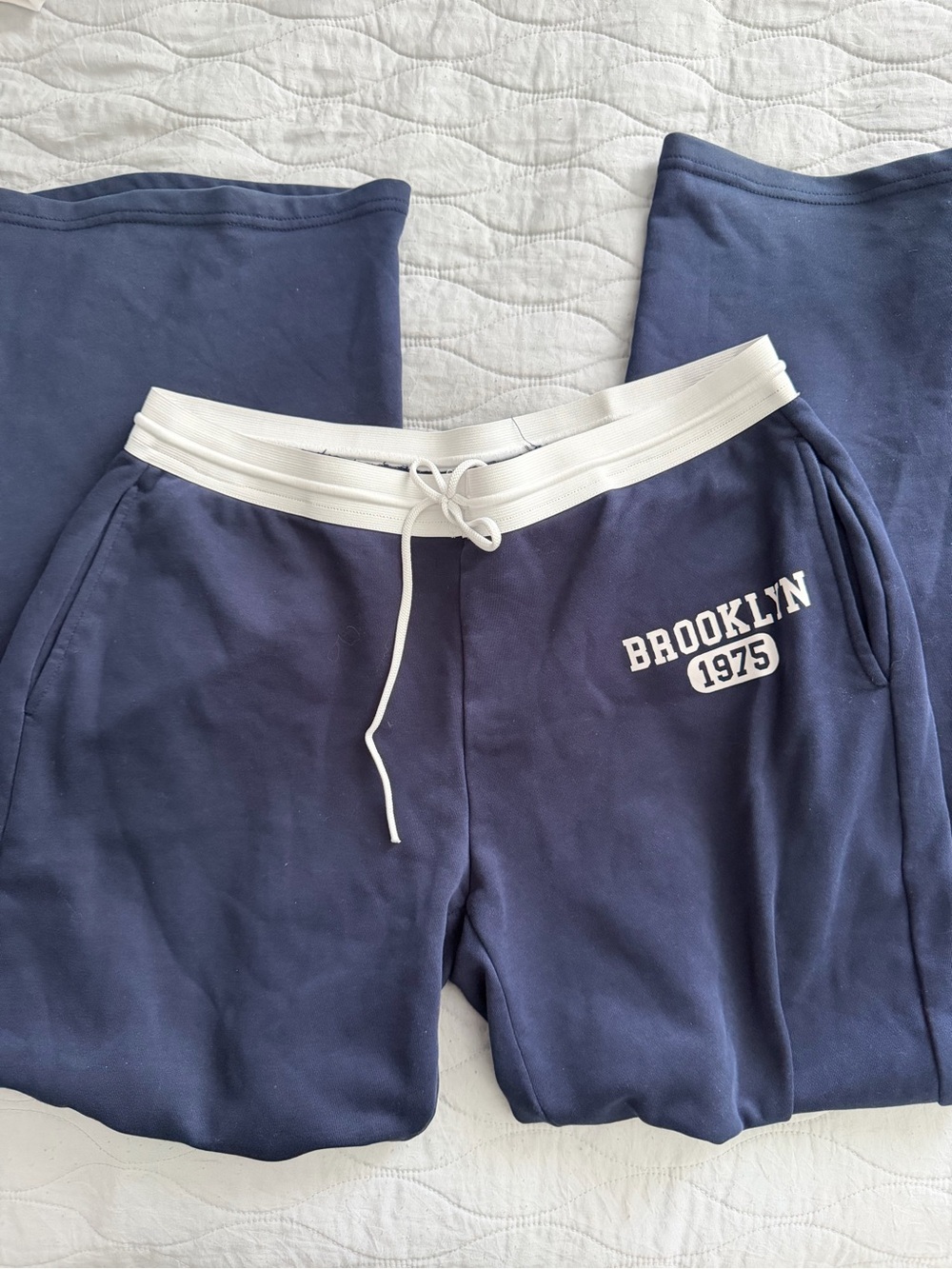 Brooklyn 1975 Navy Women’s Sweatpants with White Waistband